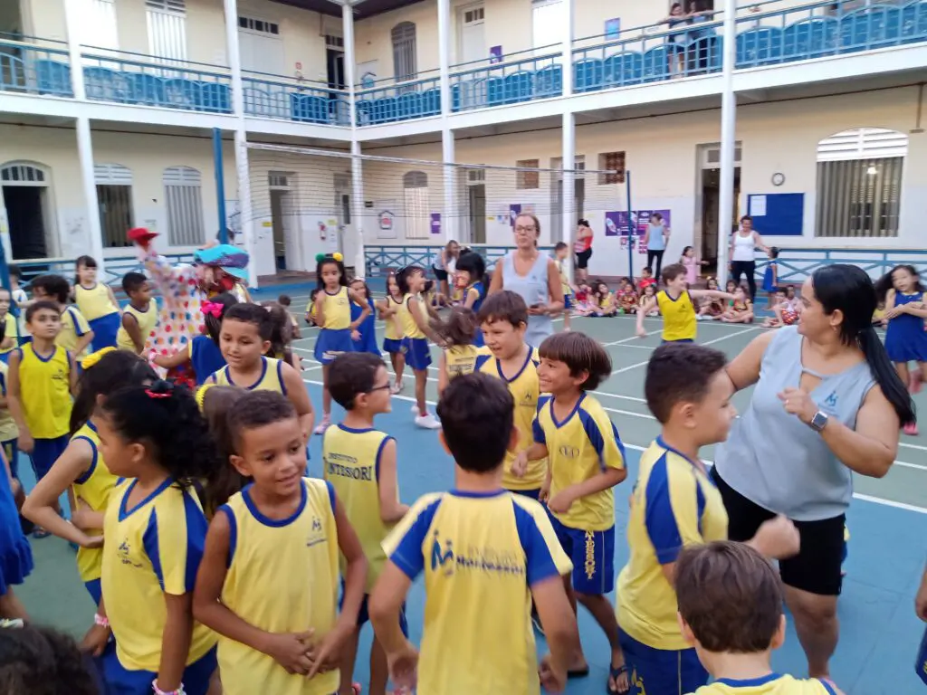 IMG_20230327_172427611_BURST000_COVER_TOP